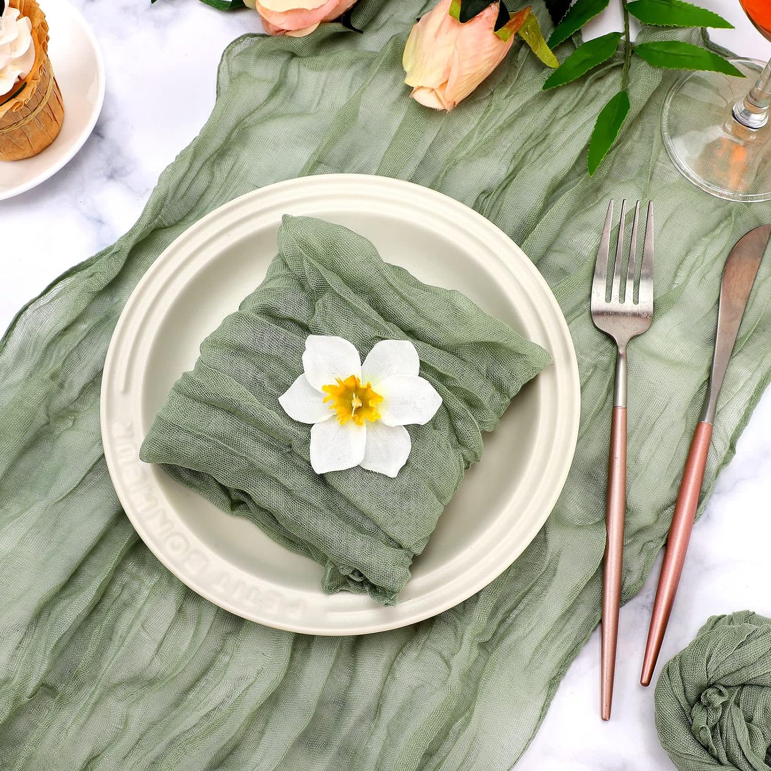 Rustic Boho Charm: Set of 20 Green Cheesecloth Dinner Napkins - Perfect for Weddings and Events